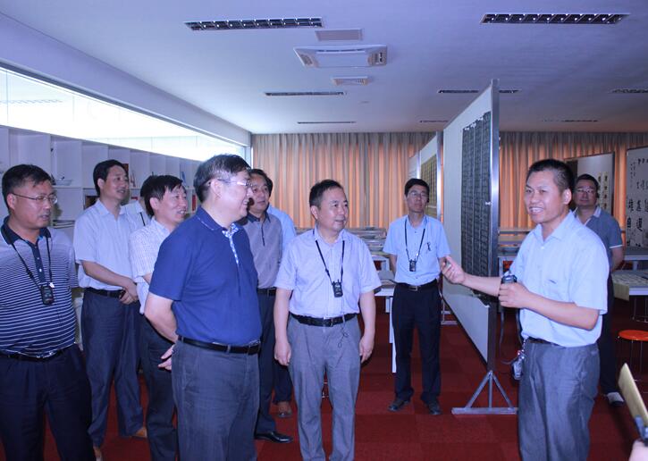 市長朱大綱等幾大班子領(lǐng)導 蒞臨我公司參觀指導工作(圖1)