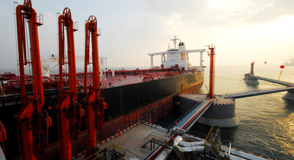 電伴熱管道保溫系統(tǒng)解決輸油臂冬季運輸凍結(jié)事項(圖1) 電伴熱管道保溫系統(tǒng)解決輸油臂冬季運輸凍結(jié)事項(圖1)