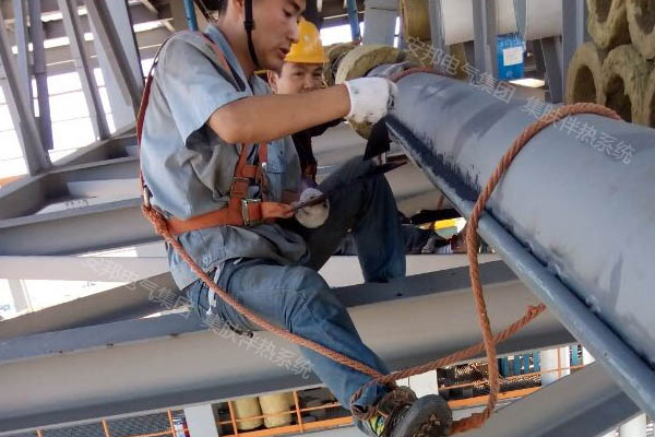 京糧集團(tuán)高空糧油管道采用我公司電伴熱保溫項(xiàng)目(圖3)